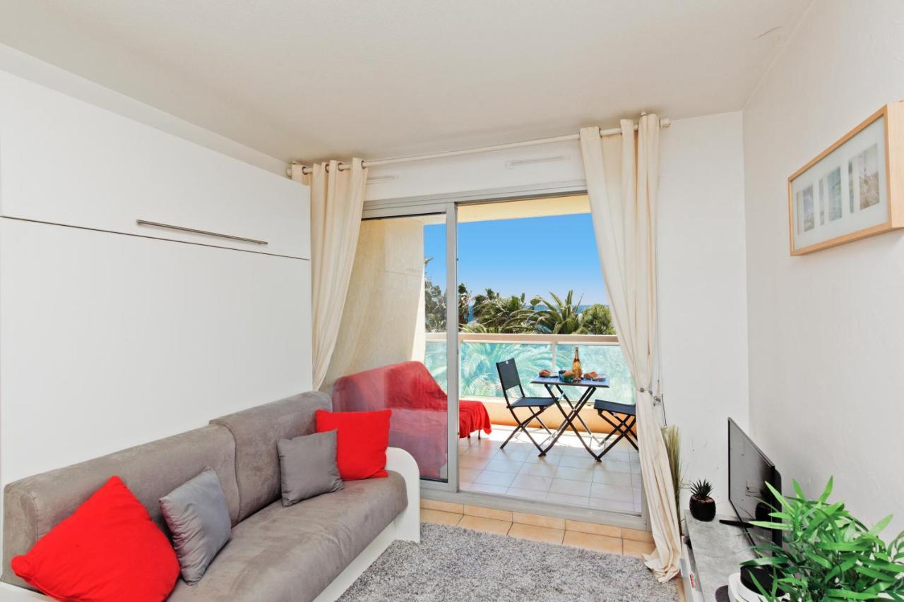 Sea Side Yourhosthelper Канны Экстерьер фото